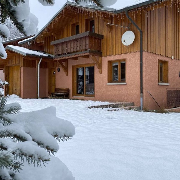 Chalet Snow Paradise