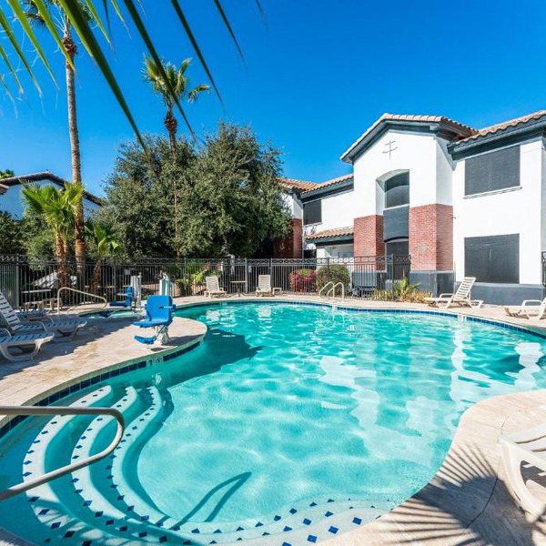 Chandler 1 bd 1 ba Unrenovated apartment