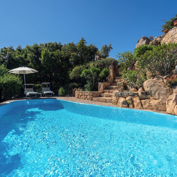 Charming Boutique Villa with amazing garden and private pool
