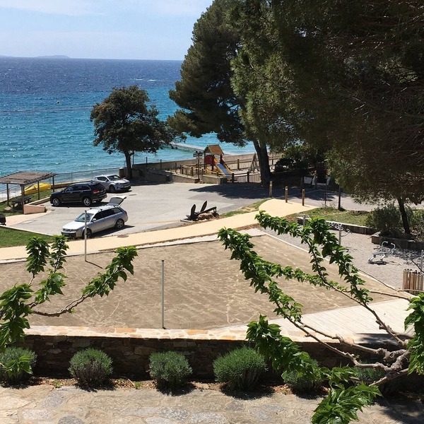 Characteristic villa with private pool 50 m from the beach