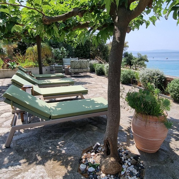 Characteristic villa with private pool 50 m from the beach