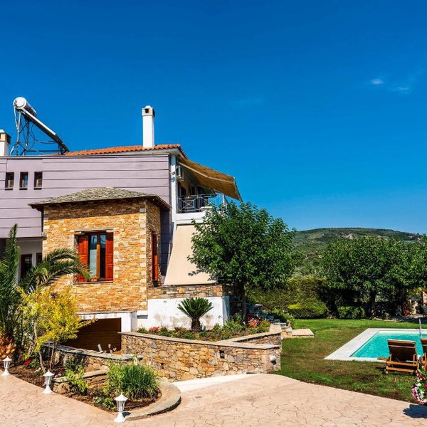 Chariklia's House with private pool