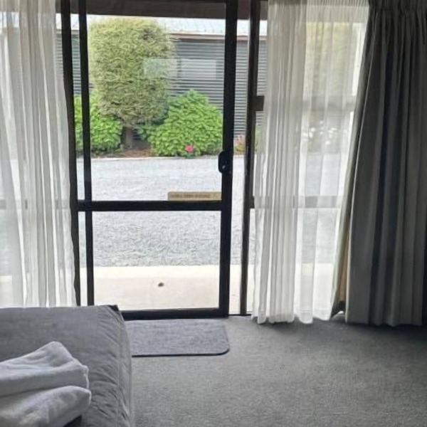 Charlies Motor Lodge