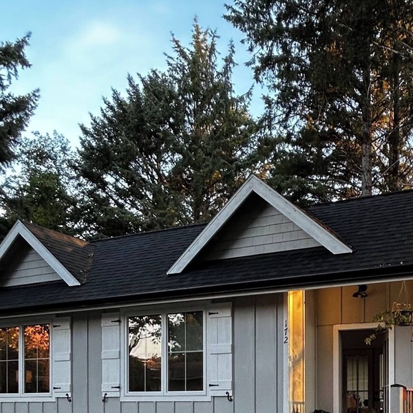 Charming 1-bdrm Cannon Beach cottage, walkable location and 1.5 blocks to beach!