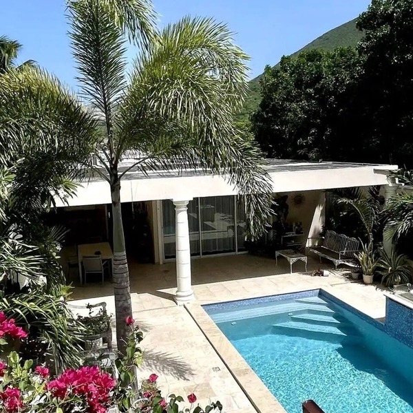Charming 2-bedroom Villa in Grand-Case