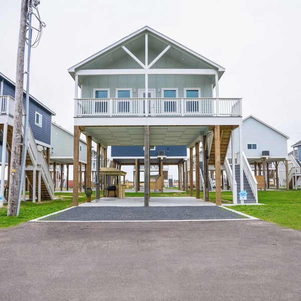 Charming 2-bedroom house in Wonderful Bolivar Peninsula with AC, WiFi