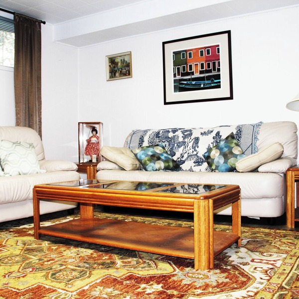 Charming 2-bedroom 1-bath, large living room, fenced yard, with private entrance
