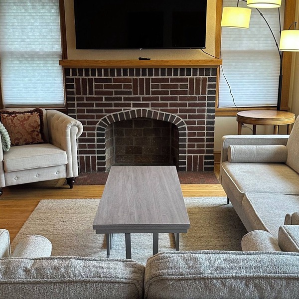 Charming 2-bedroom apartment with AC, WiFi in welcoming Saint Paul