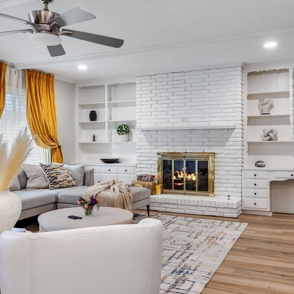 Charming 2-bedroom bungalow in Dallas 2mins to Northpark mall with WiFi and AC