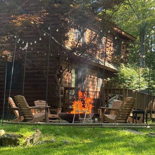 Charming 2-bedroom cabin on 25 acres with loft space and full basement