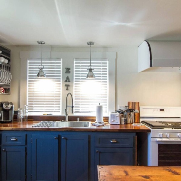 Charming 2-bedroom cottage in Downtown Wellfleet