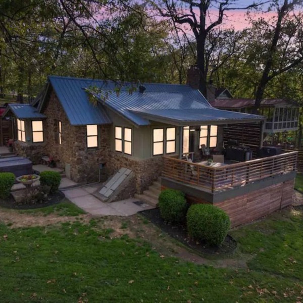 Charming 2-Bedroom Luxury Cottage w/Private Boat Slips on Grand Lake, Afton, OK