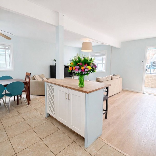 Charming 2BR Ocean Beach