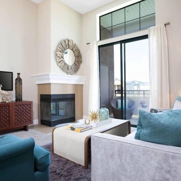 Charming 2BR Stay at Bridgepointe with Pool