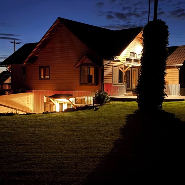 Charming 3-bedroom house in St Ignatius for your getaway with breathtaking views