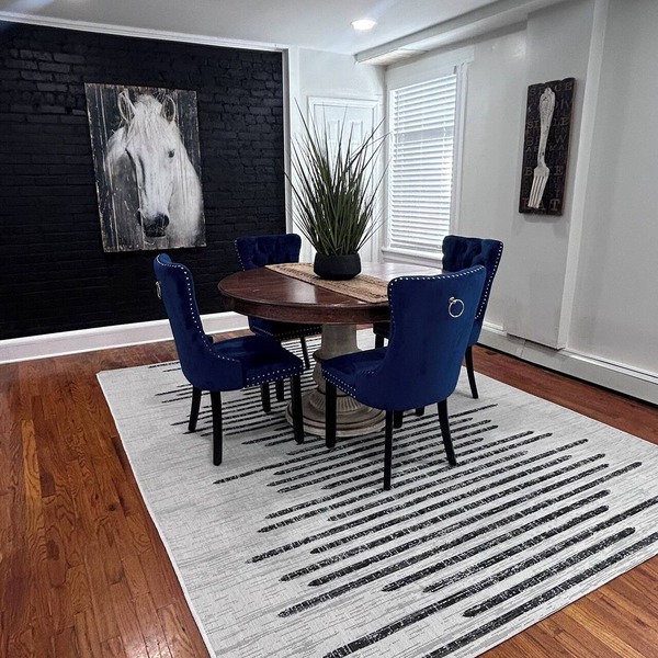 Charming 3-bedroom 1.5 bth apartment steps from train to NYC in lovely Montclair