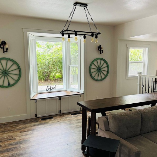 Charming 3-bedroom house in quiet residential neighborhood