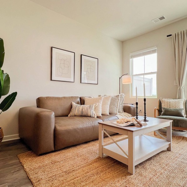 Charming 3-bedroom townhome with AC, WiFi in welcoming Myrtle Beach
