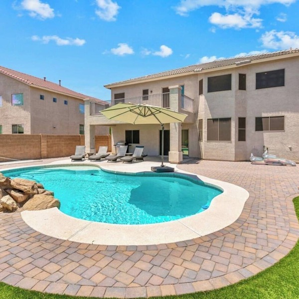 Charming 4-bedroom house in Avondale with AC, WiFi