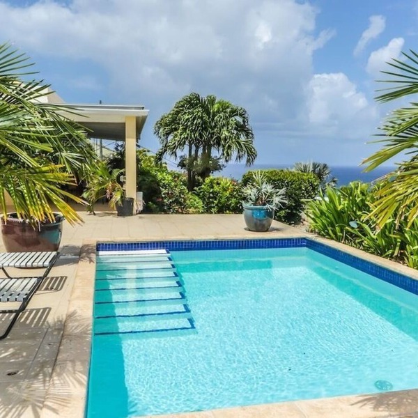 Charming 4-bedroom house with AC, fitness room in fabulous Christiansted