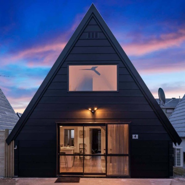 Charming A-Frame Retreat in Historic Arrowtown