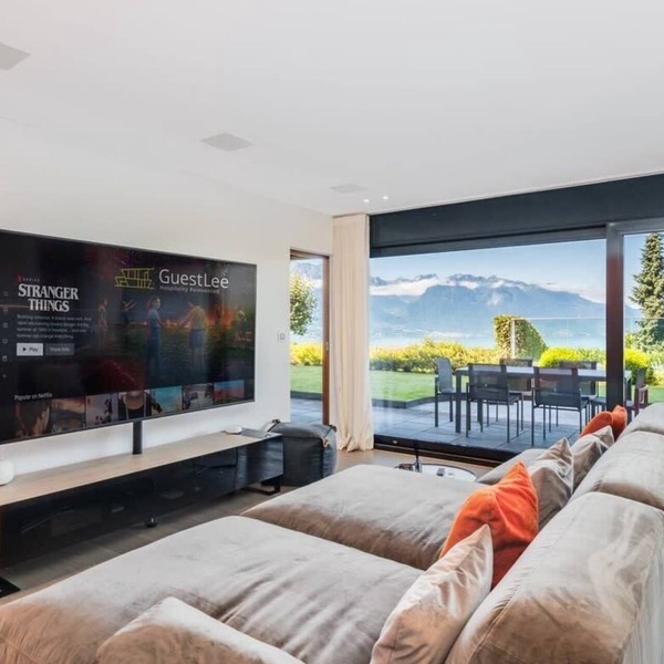 Charming and Spacious Residence in Brent