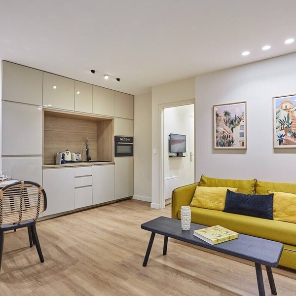 Charming Apartment Center of Paris Montmartre
