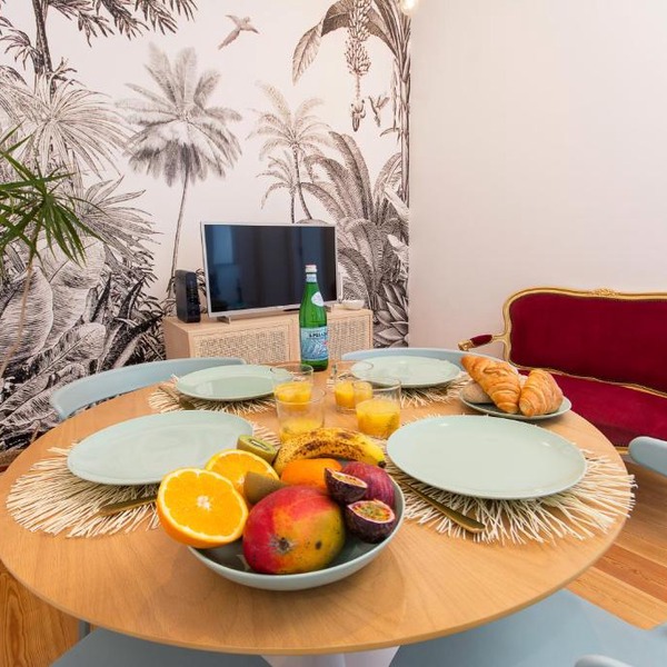 Charming Apartment in Private Condominium at Graça
