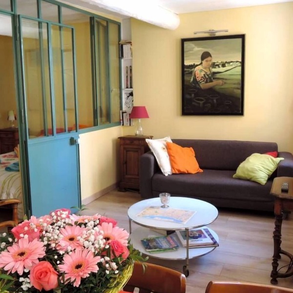 Charming apartment Nice old town near beaches