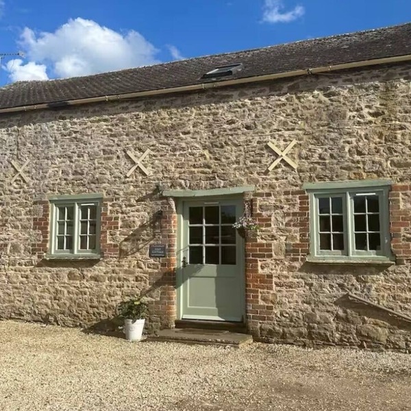 Charming atmospheric Cotswold Cottage
