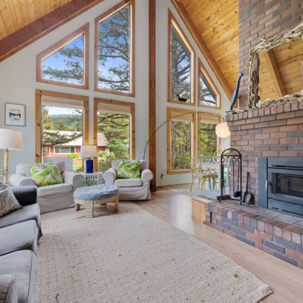 Charming Beach Cabin *Close Beach Access*