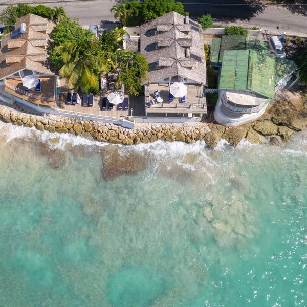 Charming Beachfront Villa - Sunset Reach (2 bed)