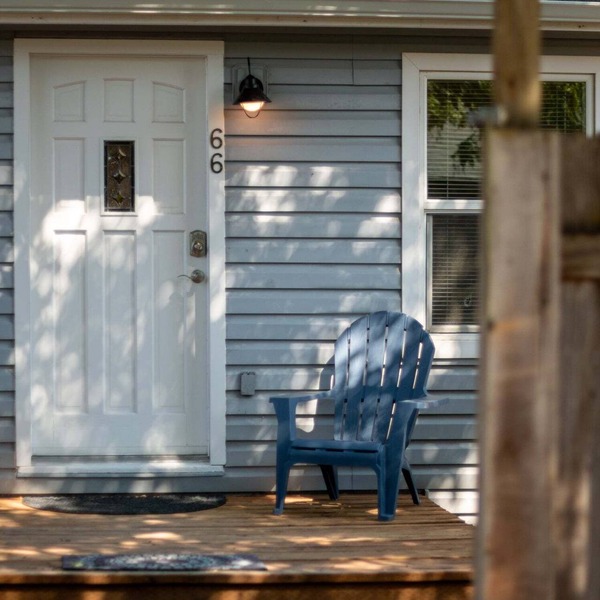 Charming Blue Bungalow in Eugene, 2BR/1BA, pet-friendly, close to downtown & Autzen.