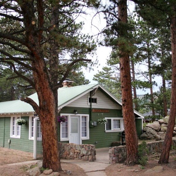 Charming cabin, next to National Park