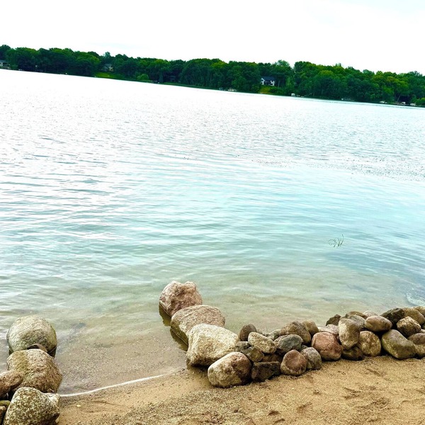 Charming Cabin with Private Sand Beach on Indian Lake!