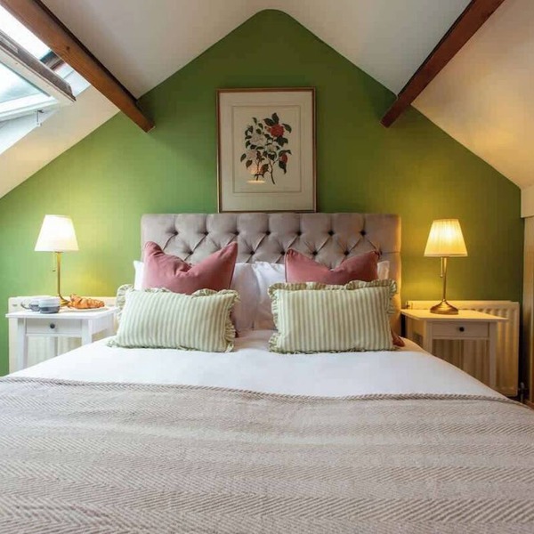 Charming Central Maisonette near Bath & Cotswolds