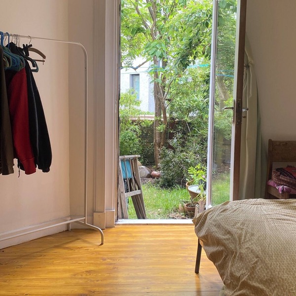 Charming Centrally located garden flat on edge of Holyrood Park