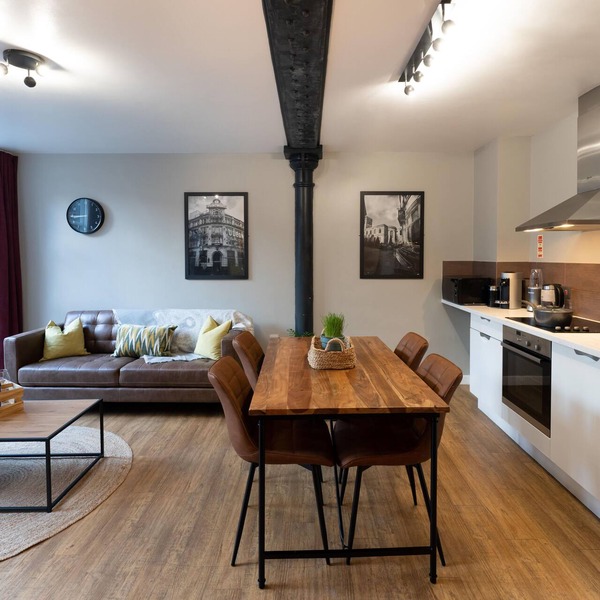 Charming & Comfy Apartment | Great Location!