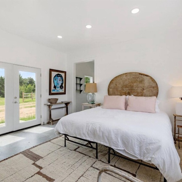 Charming Cottage, 5 Minutes to Round Top!