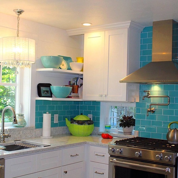 Charming cottage apartment, private, quiet and sparkling clean. 1 bedrm 1 bath.