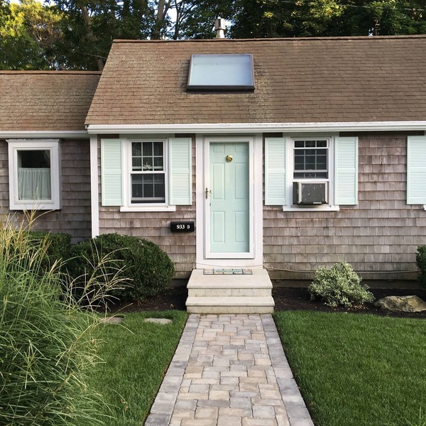 Charming Cottage Getaway