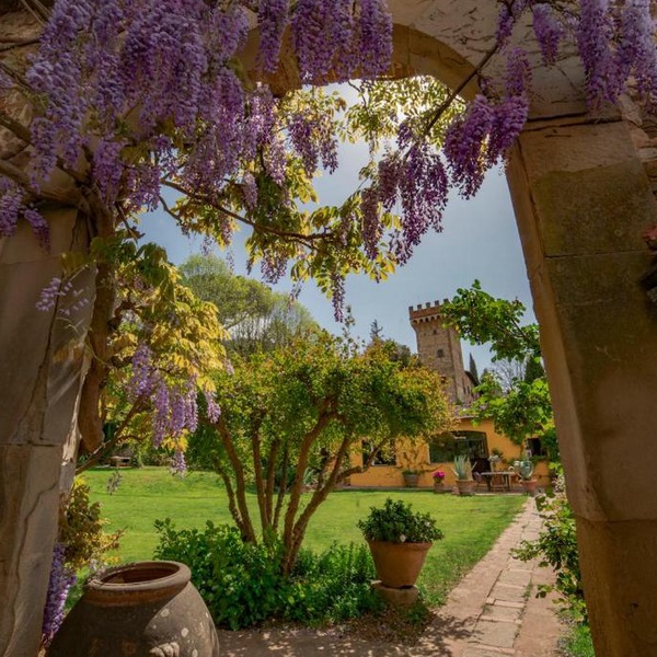 Charming cottage only for you, a hidden gem 10mn walk to historic center, stunning view