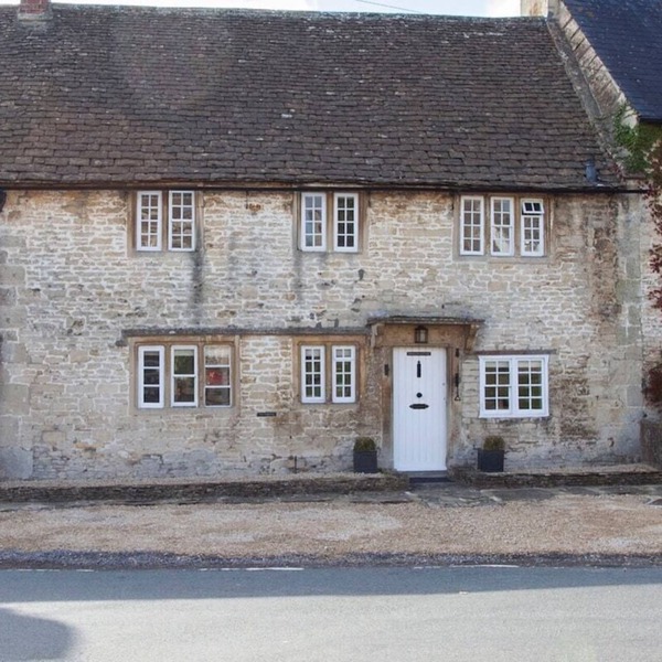 Charming Country House Nr Bath (WC)