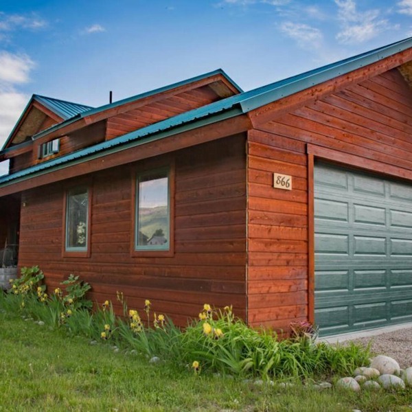 Charming Deluxe Mountain Cabin. Ski/Summer Adventures! 7 mi. to Grand Targhee!