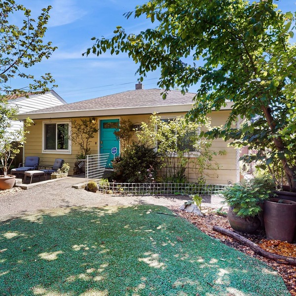Charming Dog-Friendly Bungalow in Walkable West Seattle