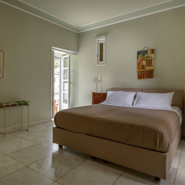 Charming Double Room with Balcony overlooking Hydra Town