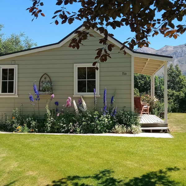Charming Glenorchy Cottage