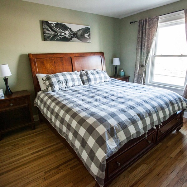 Charming & Historic Babs Condo- On Hip Strip & Walking Distance to Downtown!
