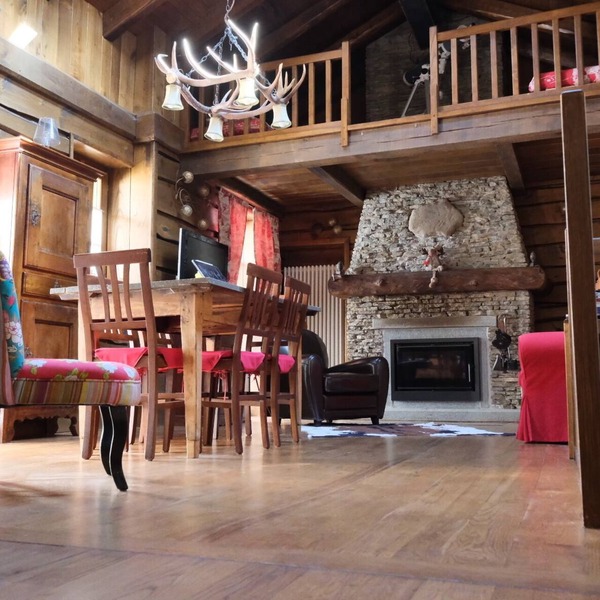 Charming house in traditional mountain village, all comfort.