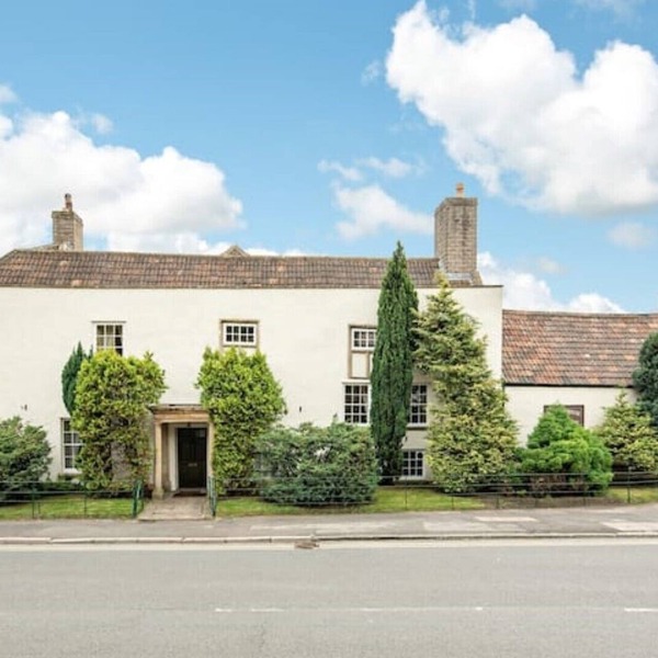 Charming listed historic country house 3 miles from Cheddar Gorge